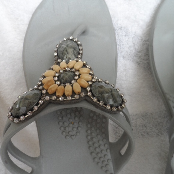 Gray bejeweled jelly flip flops size M from okaB - Picture 2 of 5